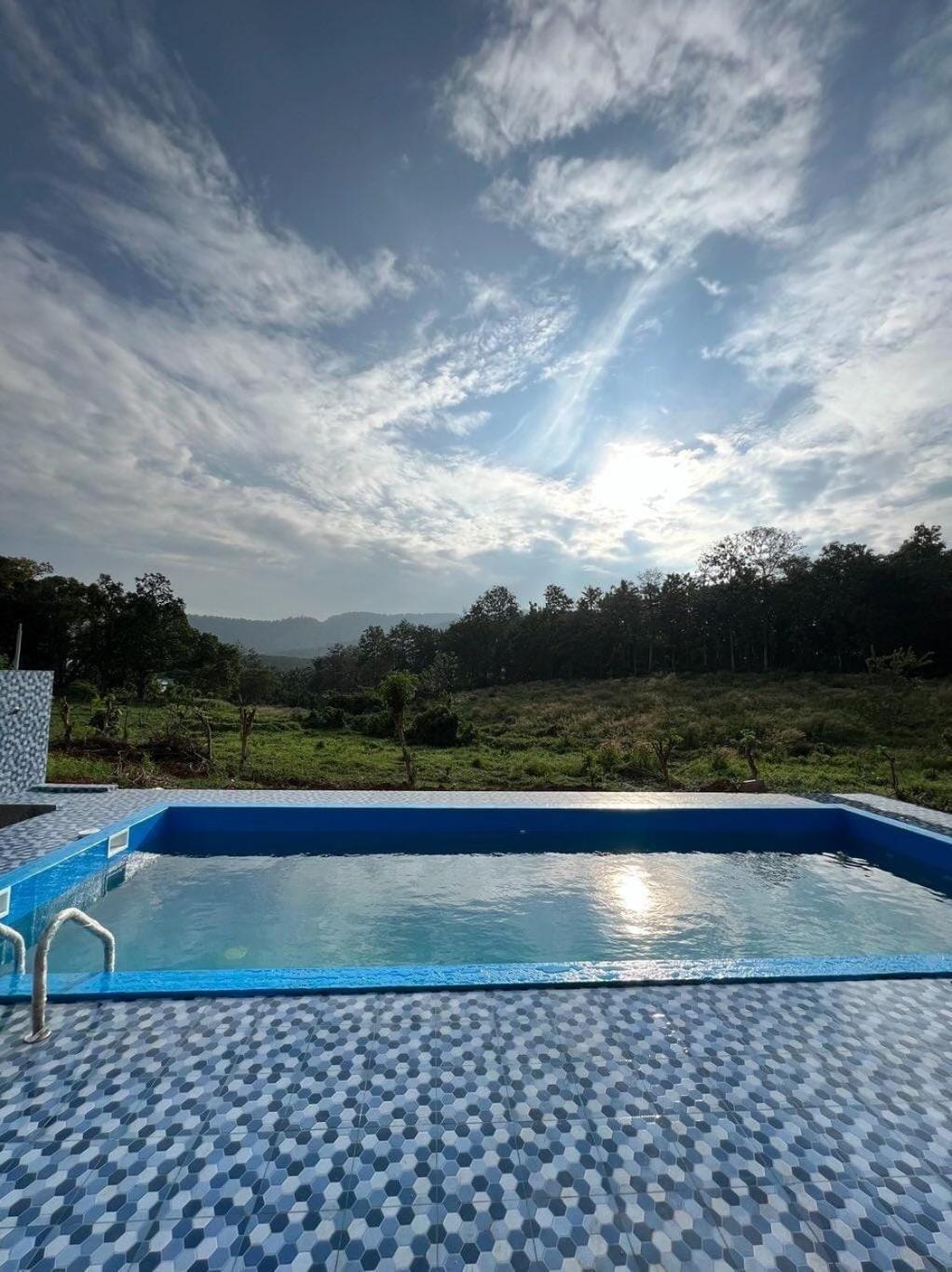 Wildglamps Athirappilly Hotel Exterior photo